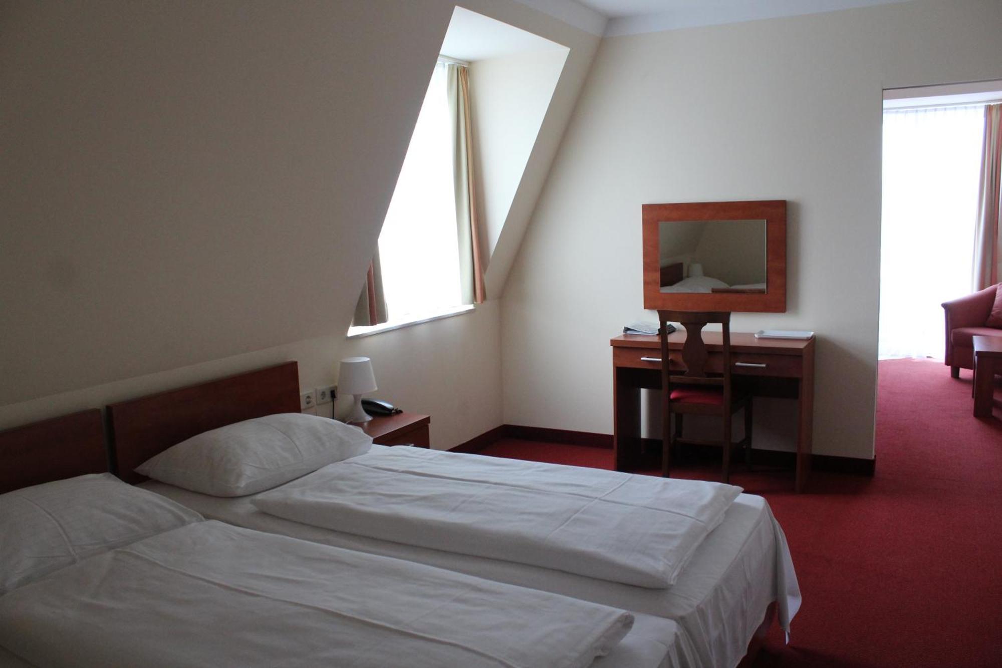 אונטרקירשבאך Hotel Restaurant Marienhof מראה חיצוני תמונה