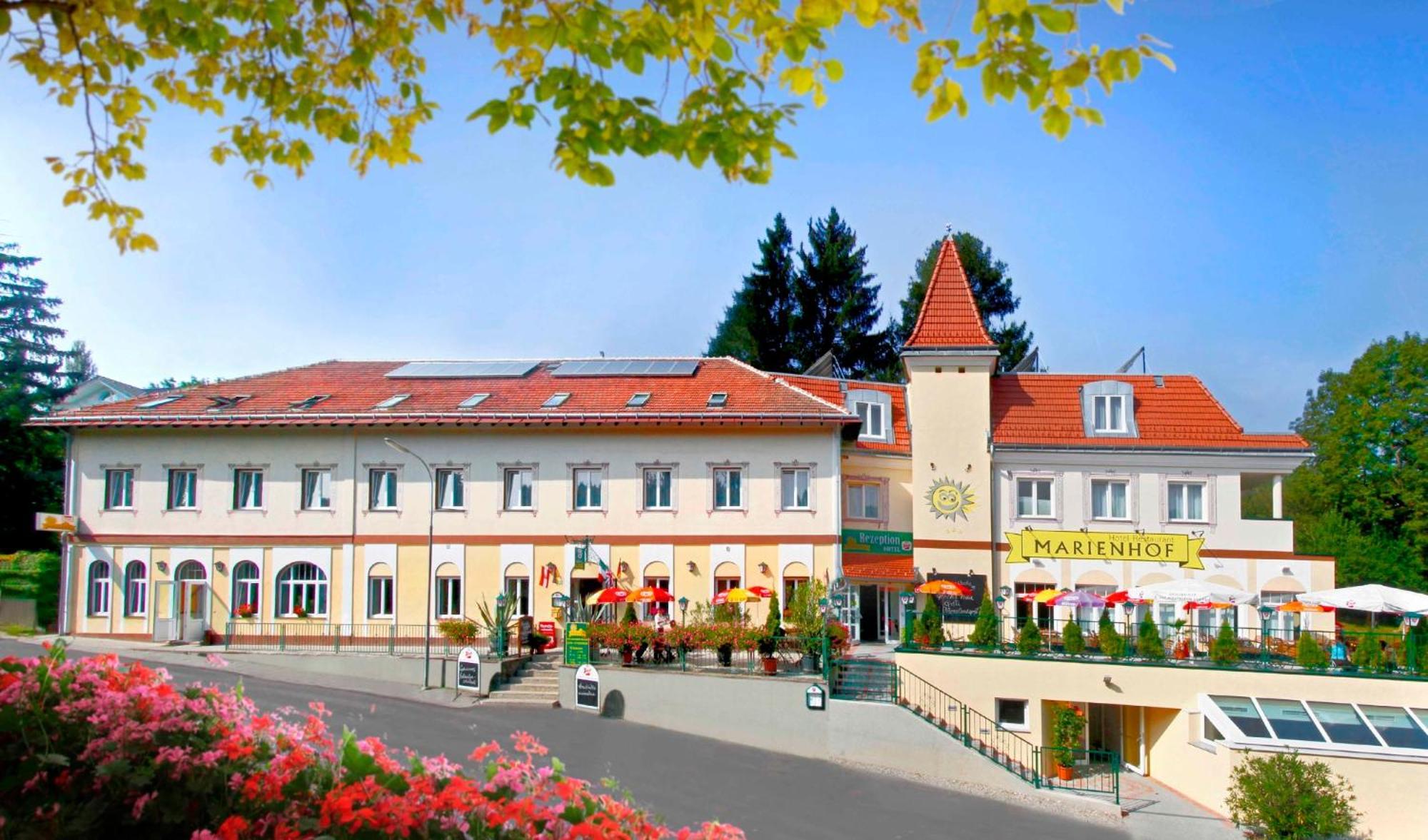 אונטרקירשבאך Hotel Restaurant Marienhof מראה חיצוני תמונה