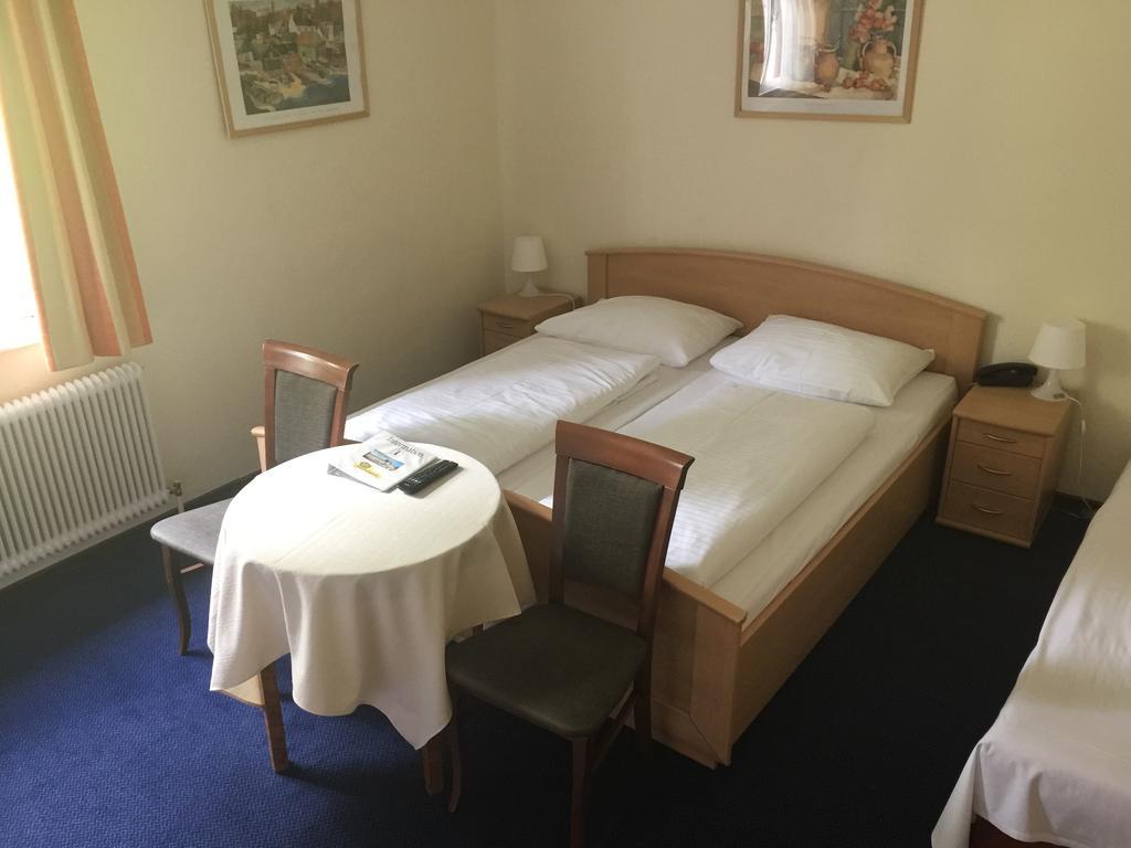 אונטרקירשבאך Hotel Restaurant Marienhof מראה חיצוני תמונה