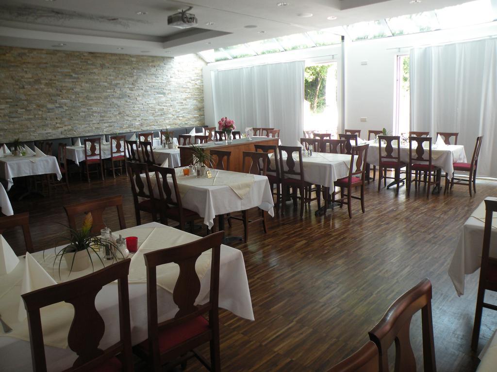 אונטרקירשבאך Hotel Restaurant Marienhof מראה חיצוני תמונה
